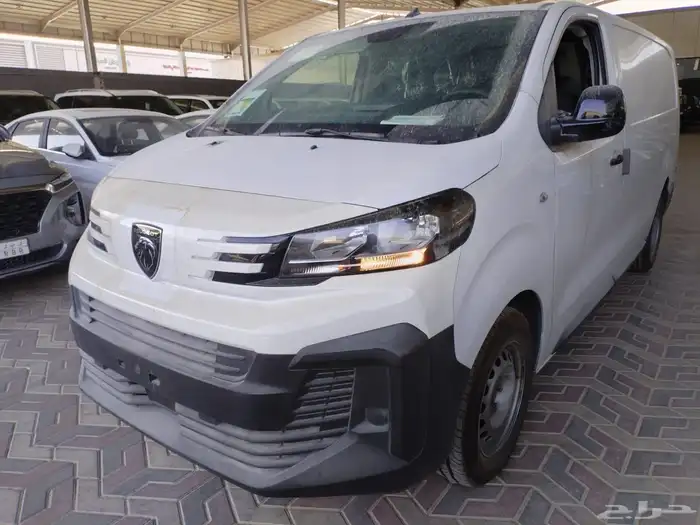 للبيع بيجو فان 2025 بطاقة جمركيه سعودي 7