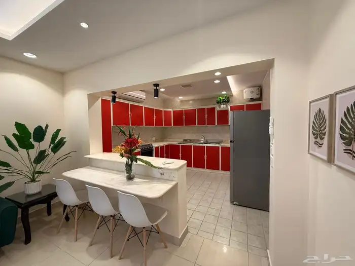 شقة مؤثثة للايجار حي الغدير 5