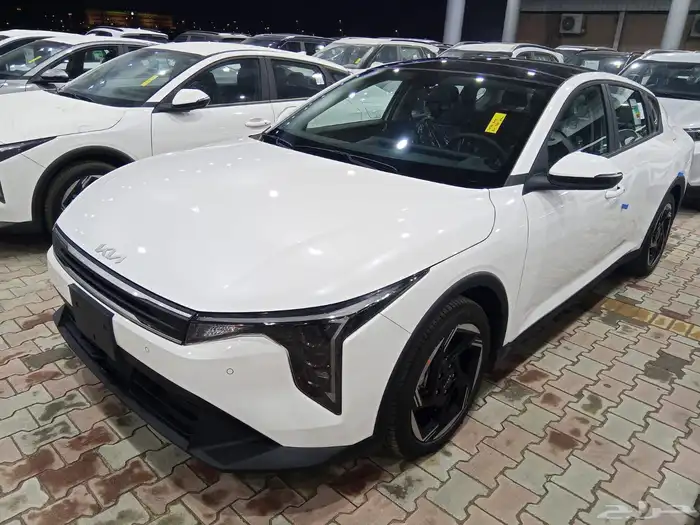 كيا K4 استندر 2026 1