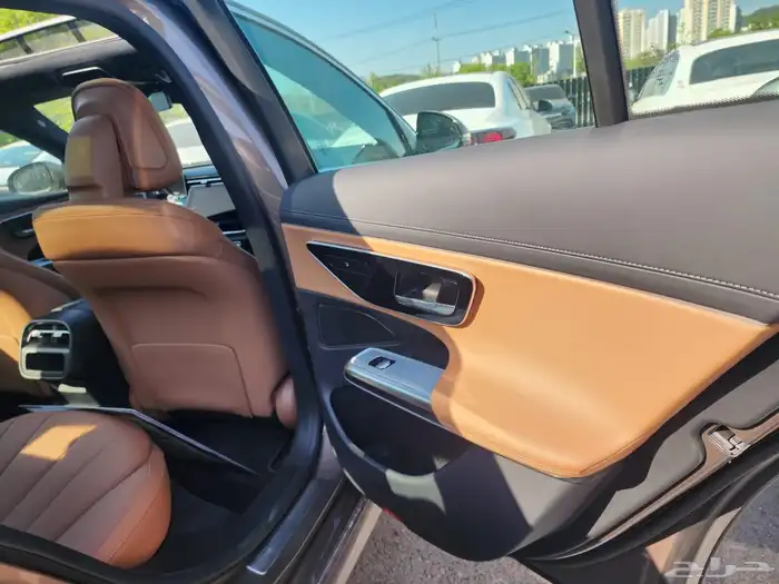 مرسيدس E200 شبه زيرو 8