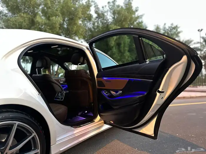 مرسيدس يخت 320S 31