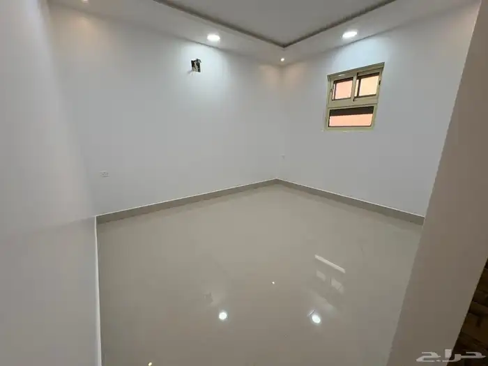 للإيجار شقة من فلة الرياض حي الدرعية 50.000 4