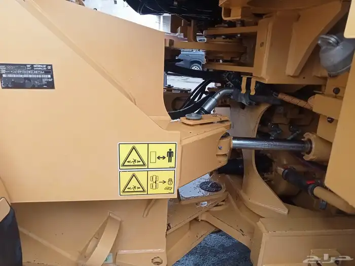 شيول 950H شرط وكاله موديل 2013 شغال 16 الف ساعه 6