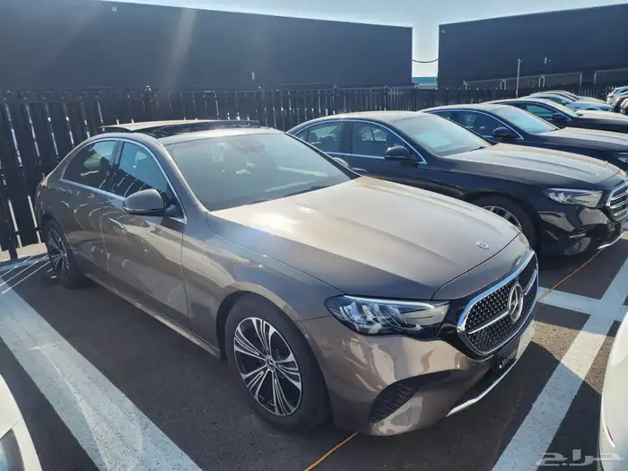 مرسيدس E200 شبه زيرو 0