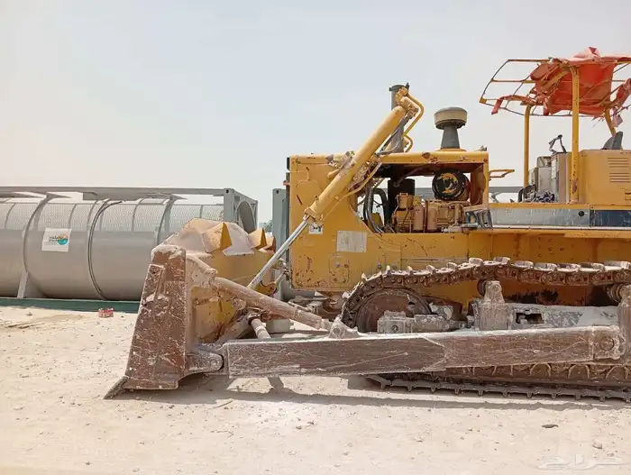 بلدوزر كوماتسو 2004 1