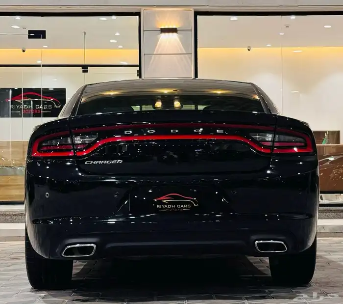 دودج تشارجر 2017 V6 ( بحالة ممتازة ) 2