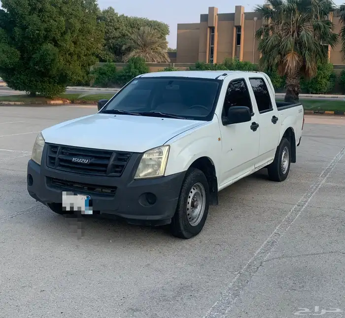 للبيع ايسوزو ديماكس 2011 3