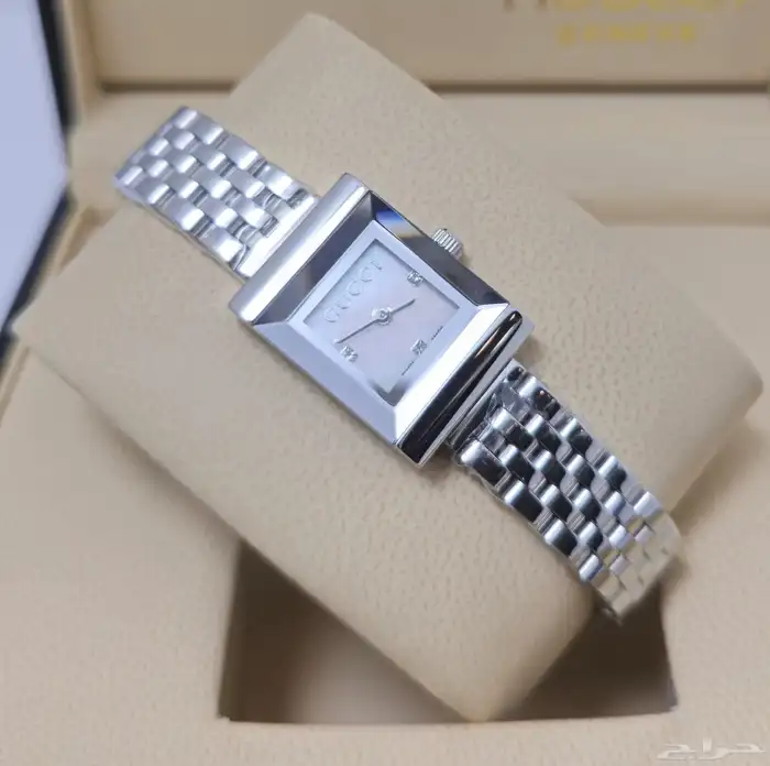 ساعة قوتشي نسائية 0