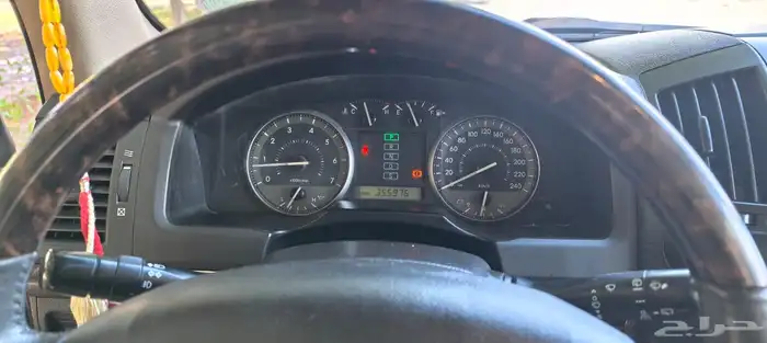 لندكروز موديل 2010 16