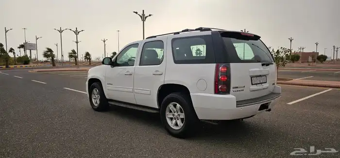 يوكن موديل 2010 قصير 14