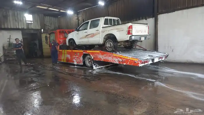 سطحه من القريات الى جده 0