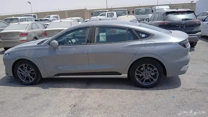 فورد تورس امبيانتي 2025 3