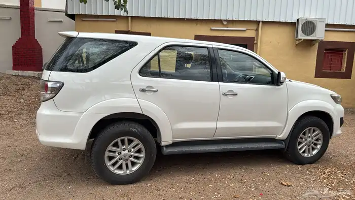 فورتشنر 2014 ماشي 82 شرط 3