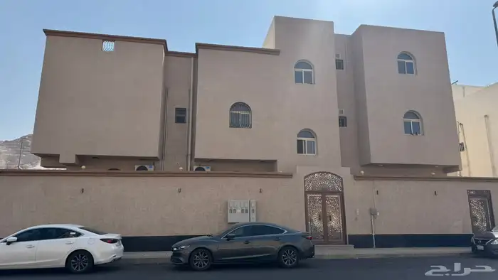 شقة فاخرة للايجار في السلام 0