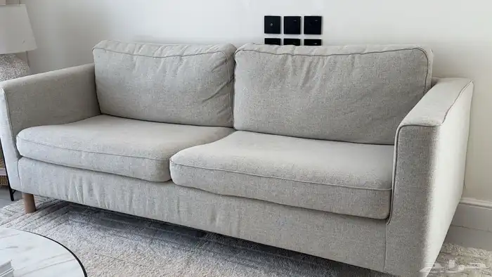 كنبة ايكيا لون بيج جديده منذ 6شهور 0