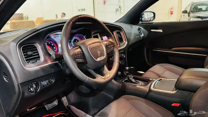 دودج تشارجر 2017 V6 ( بحالة ممتازة ) 5