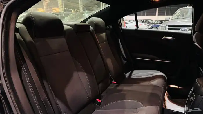 دودج تشارجر 2017 V6 ( بحالة ممتازة ) 8