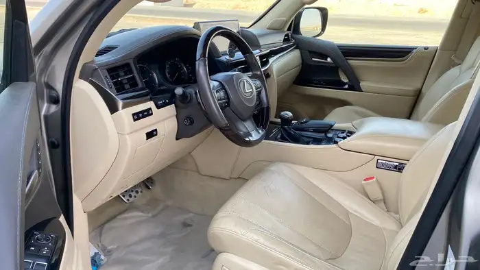 لكزس2018 سعودي فل كامل 7