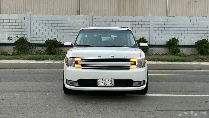 فورد فلكس 13