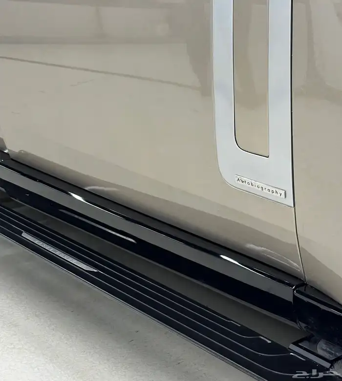 رنج روفر اوتوبيوجرفي 2023 6