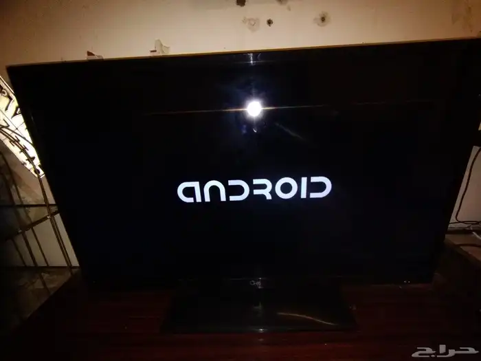 شاشه 42 بوصه من شركه كلاس مع سمارت بوكس 4