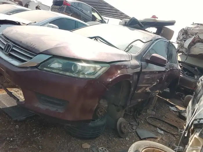 متوفر جميع قطع الغيار لي سيارات هوندا اكورد موديل 2014 1