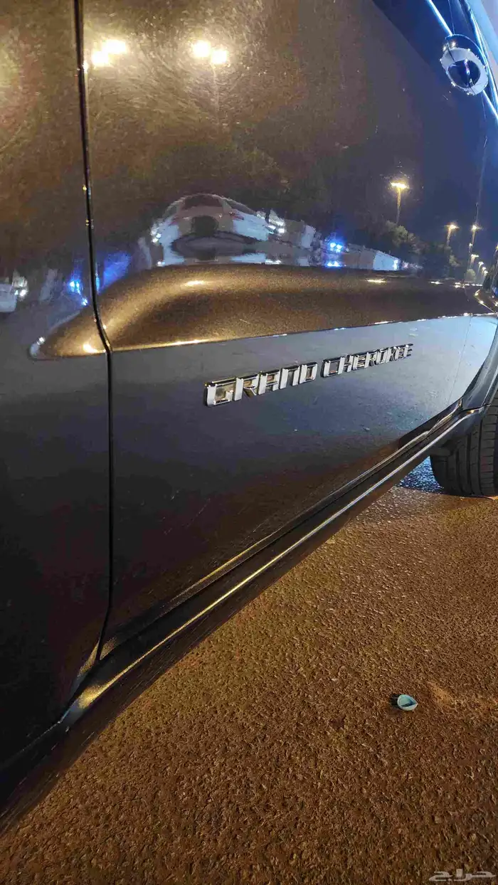 جيب جراند شيروكي ليمتد 2015 دبل V8 هيمي قمه بالنظافة 4