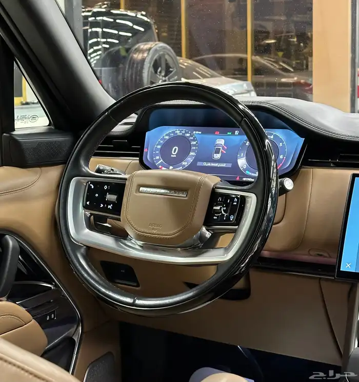 رنج روفر اوتوبيوجرفي 2023 22