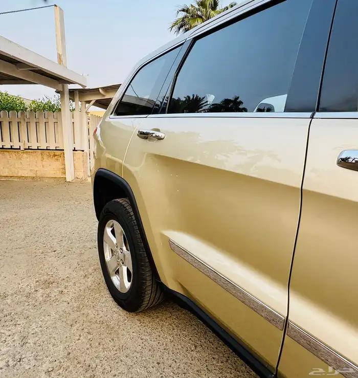 جراند شيروكي مخزن و مصين و نظيف 8