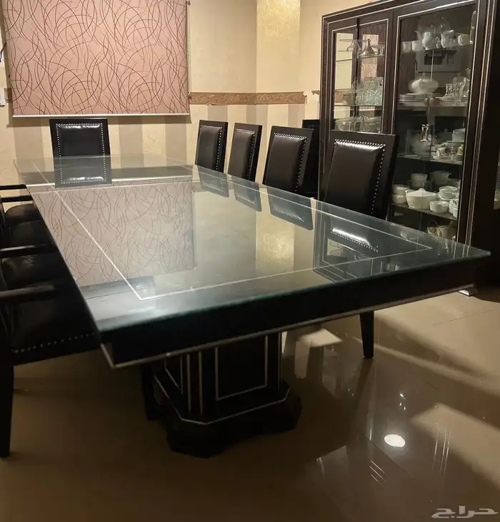 طاولة طعام 0