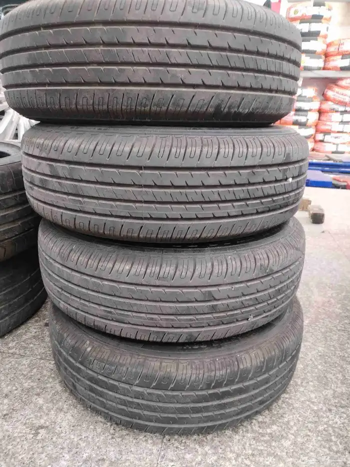 طقم جنوط اكسنت وكالة مقاس 15  كفرات مركبة قبل 10يوم طيس وكال 5