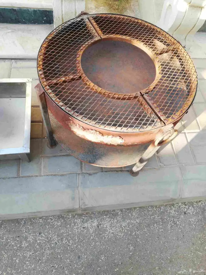 منقل او مناقل متحركة وثابته و2 منها سحاب للي عنده مشب 5