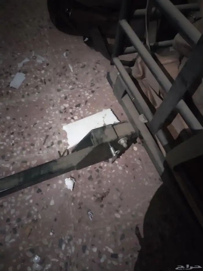 مراتب النترا شبه جديده ملبسه مع انوار حماله عفش خلفيه 11