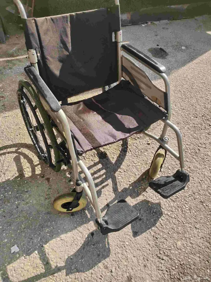 كرسي متحرك لذوي الاحتياجات المنيوم خفيف وعريض يحتاج غسيل 3
