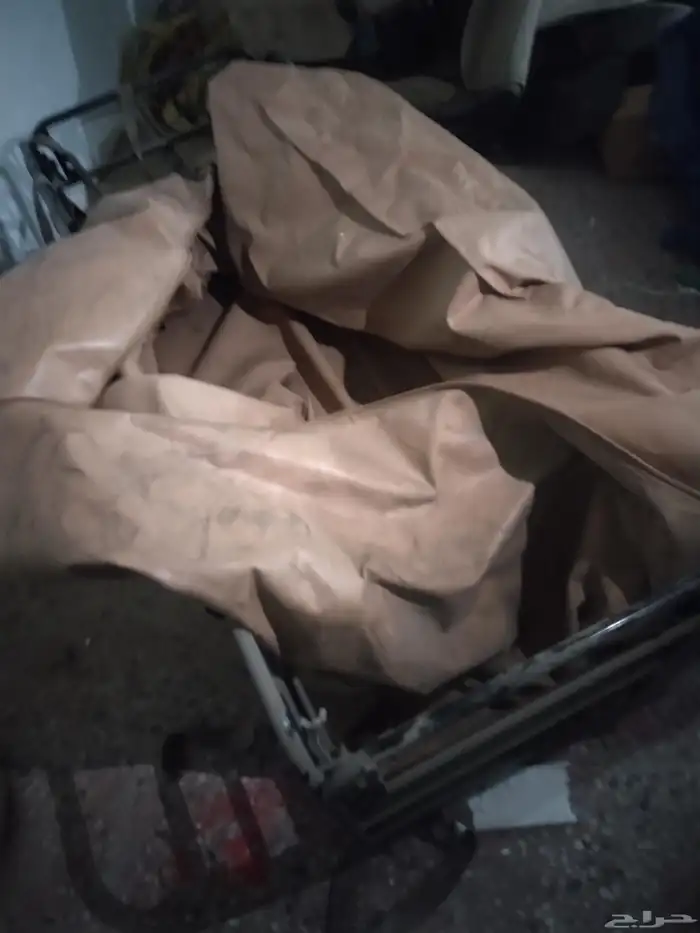 مراتب النترا شبه جديده ملبسه مع انوار حماله عفش خلفيه 16