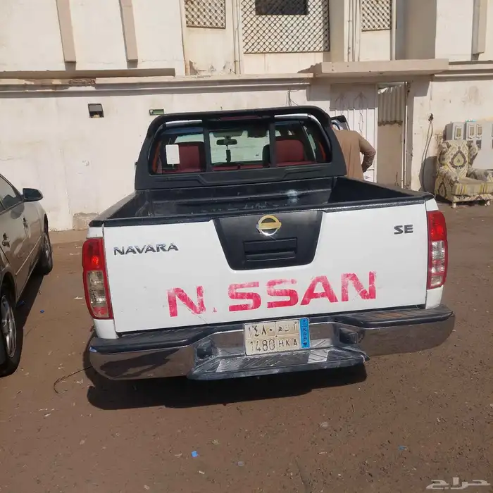 نيسان نافارا 2