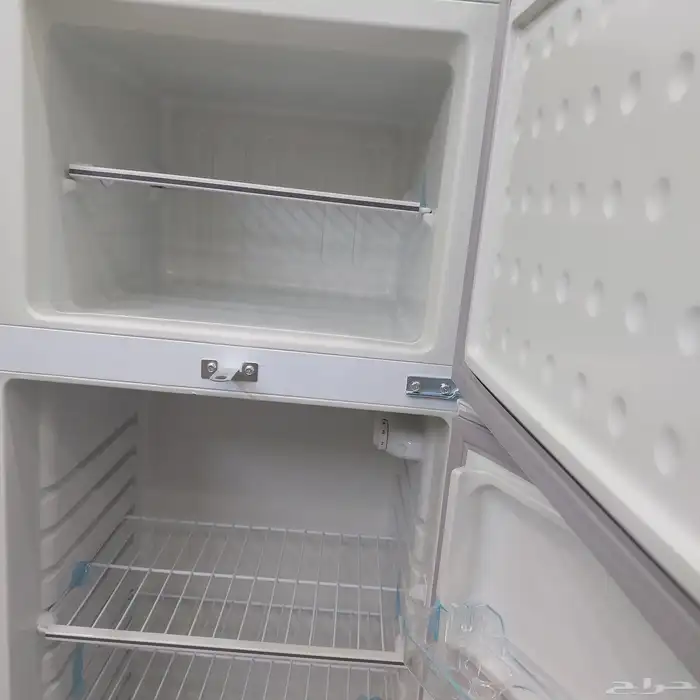 ثلاجه جديده للبيع 1