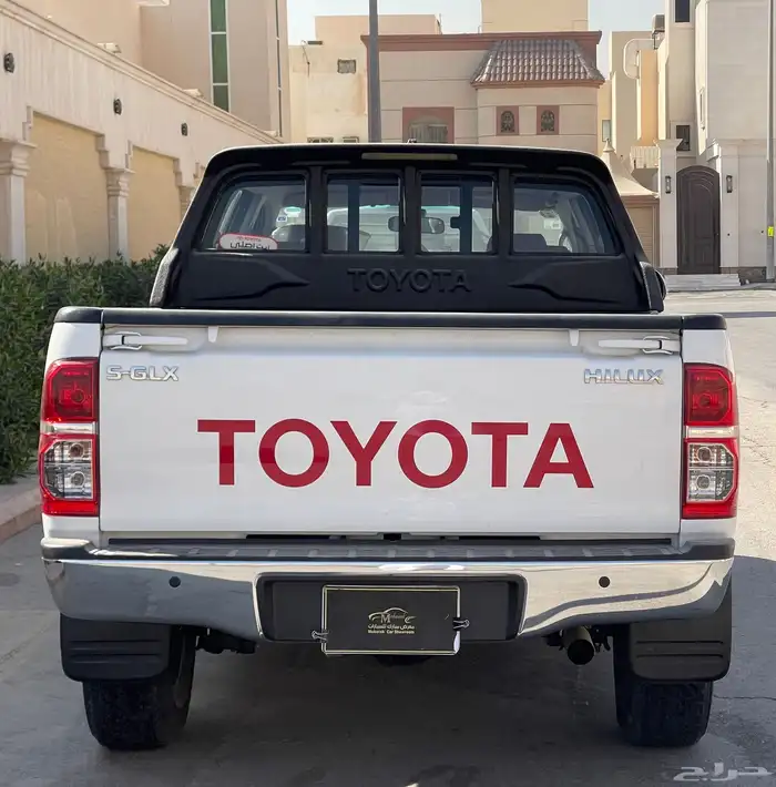تويوتا- هايلوكس-2013-GLX-غمارتين- دبل- تماتيك- بنزين 4