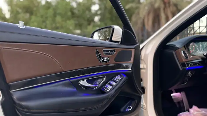 مرسيدس يخت 320S 33