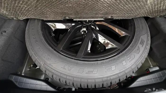 رنج فيلار SE داينمك 2024 9