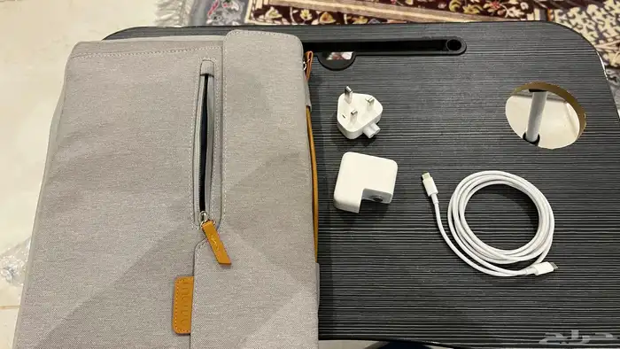 ماك بوك اير ام 1 3