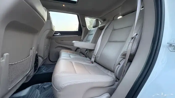جيب جراند شروكي 2021 Limited ( نظيف للغاية ) 38
