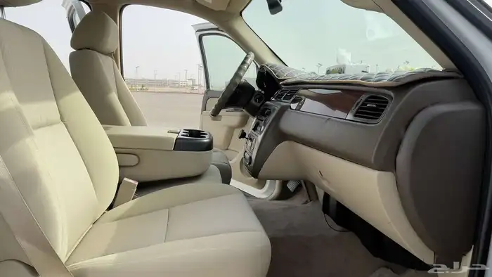 يوكن موديل 2010 قصير 4