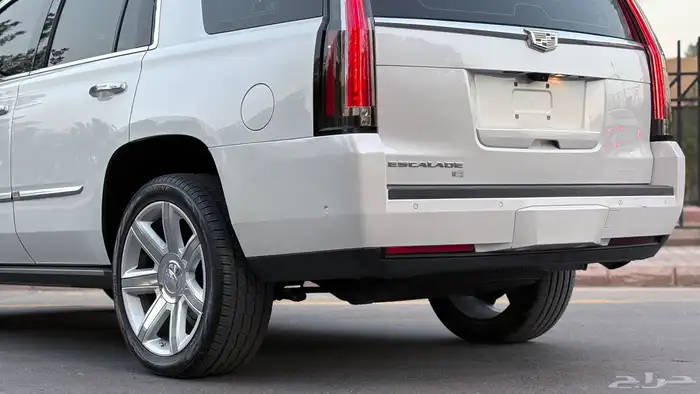 كاديلاك اسكاليد Premium 2017 ( منوة المستخدم ) 7