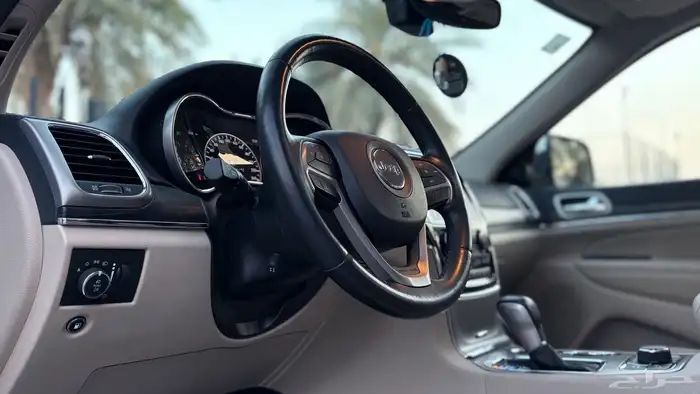 جيب جراند شروكي 2021 Limited ( نظيف للغاية ) 24