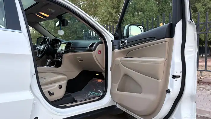 جيب جراند شروكي 2021 Limited ( نظيف للغاية ) 49