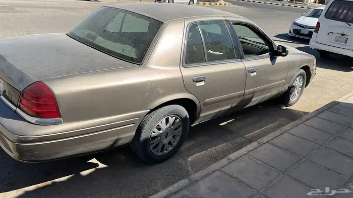 فورد فكتوريا 2003 للبيع او للبدل بددسن 1