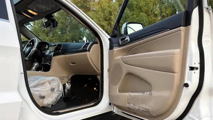 جيب جراند شروكي 2021 Limited ( شبه جديد ) 42