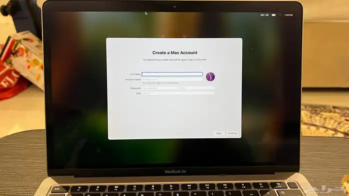 ماك بوك اير ام 1 0