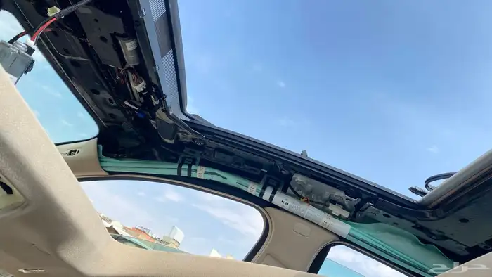 إصلاح وصيانة فتحات سقف السيارات 2